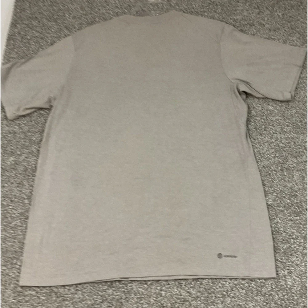 L, XL Lot of 3‎ Men's Adidas Graphic T-Shirts Short Sleeve Logo Classic Designs